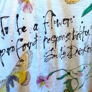 Long sleeve Magnolia Pearl t-shirt.